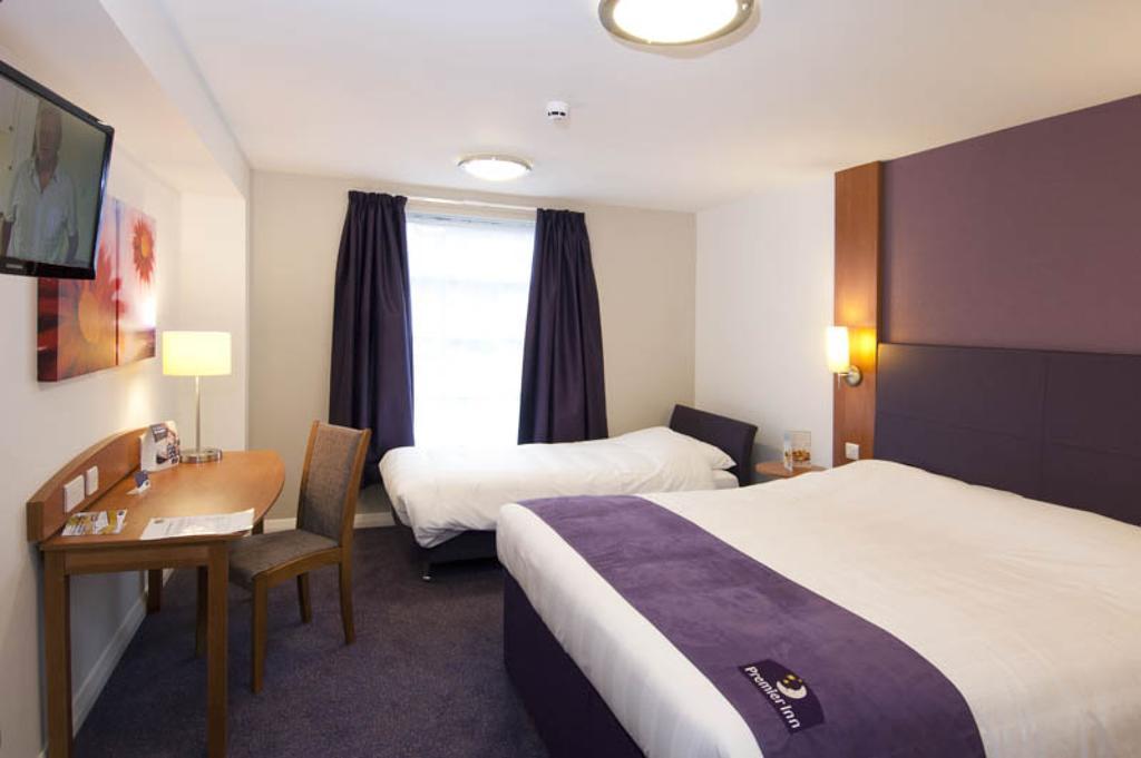 Premier Inn Tonbridge Szoba fotó