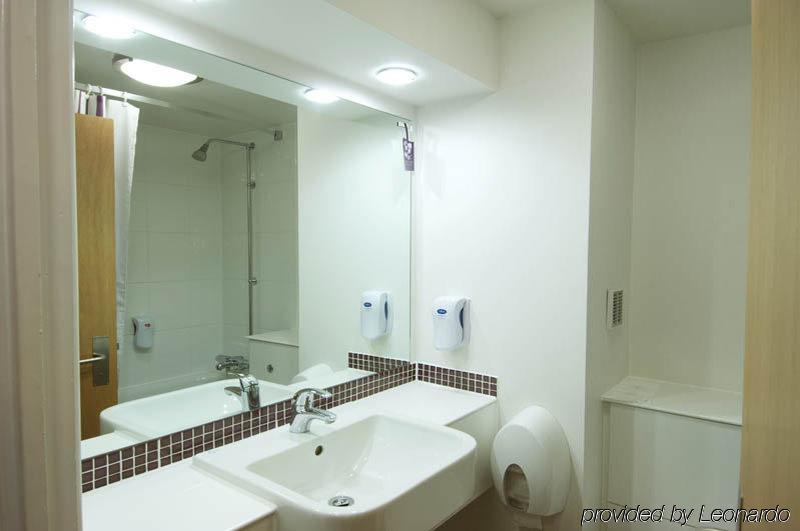 Premier Inn Tonbridge Kültér fotó