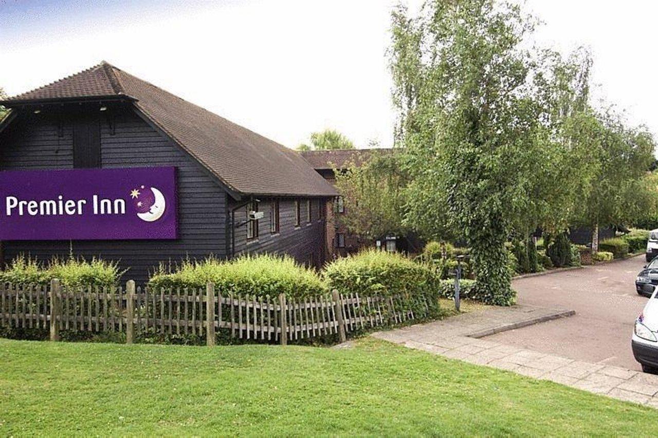 Premier Inn Tonbridge Kültér fotó