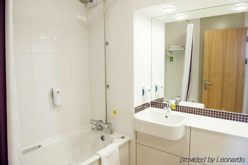 Premier Inn Tonbridge Kültér fotó